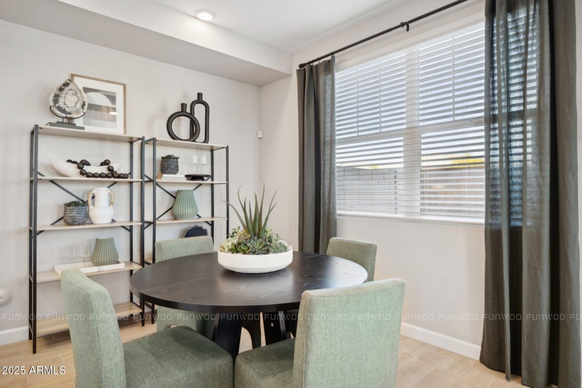 亞利桑那州鳳凰城｜北區新世代生活居所 slide