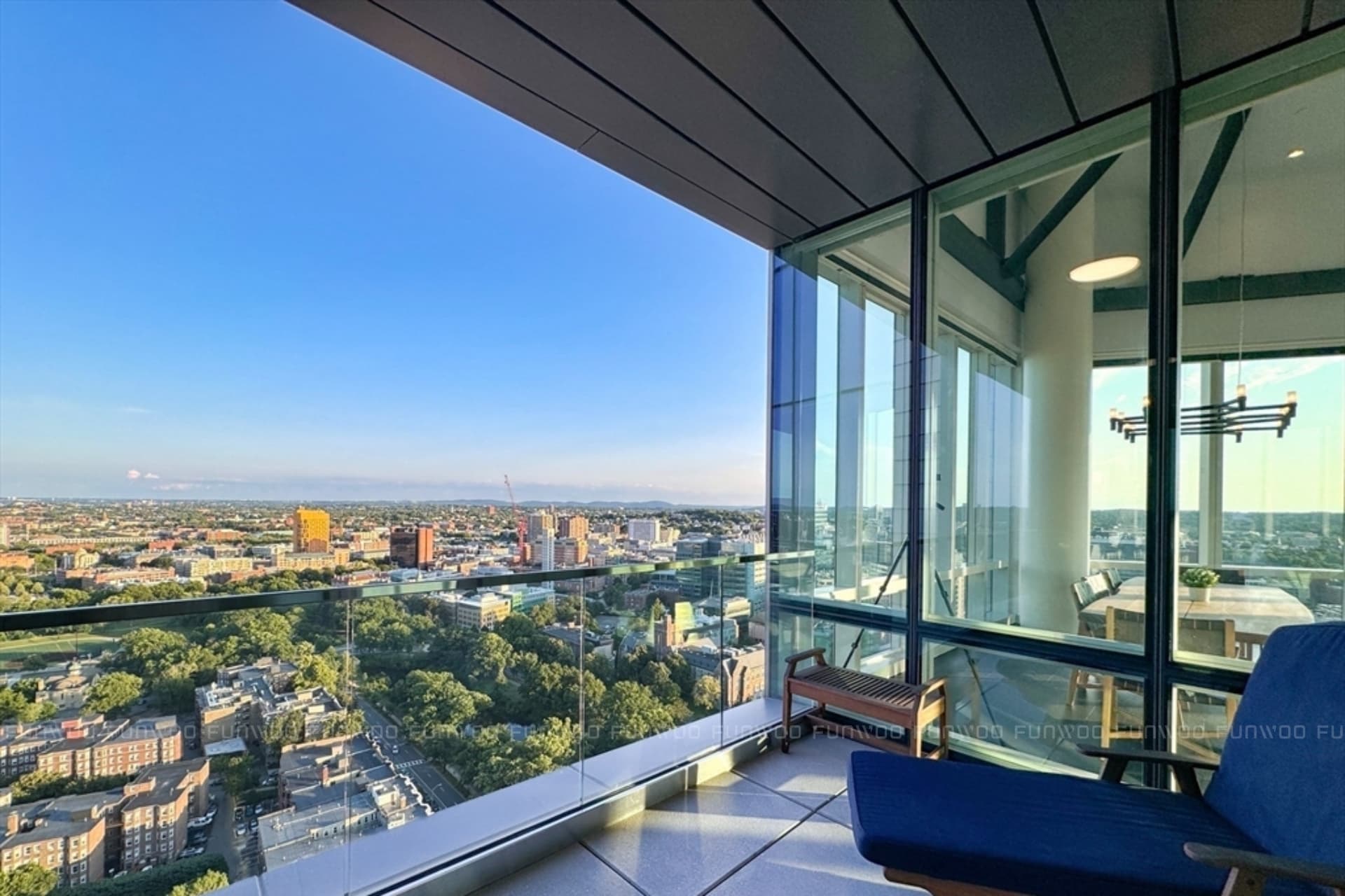 https://cdn.funwoo.com.tw/listing/building/628a7592-b44d-4dba-be3a-7c3655456e44